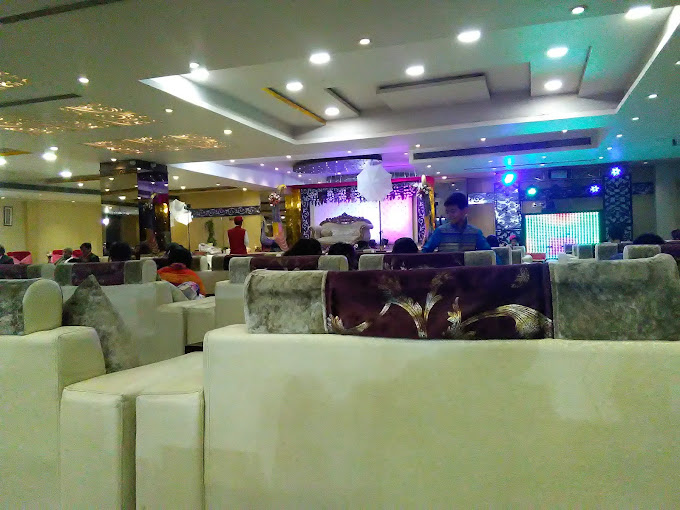 Le Paradise Banquet, Delhi - Wedding Venues in East Azad Nagar, Delhi